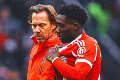Canada Captain Alphonso Davies Limps Off With Injured Hamstring In Bayern Win