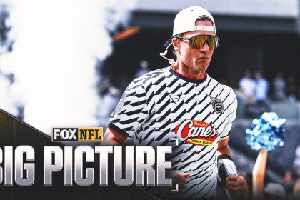 Big Picture: Tom Brady Feels 'Great' in Return for Fanatics Flag Football Classic