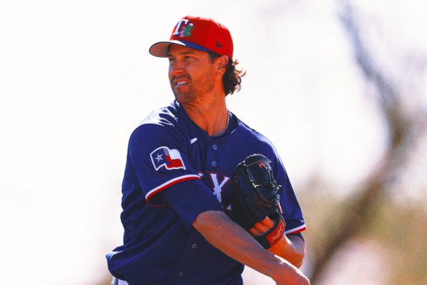 Rangers Scratch Ace Jacob deGrom From Start vs. Phillies With Sore Neck