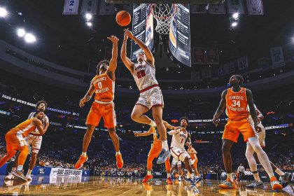 Tennessee Advances to 4th Consecutive Sweet 16 After Beating Virginia, 79-72