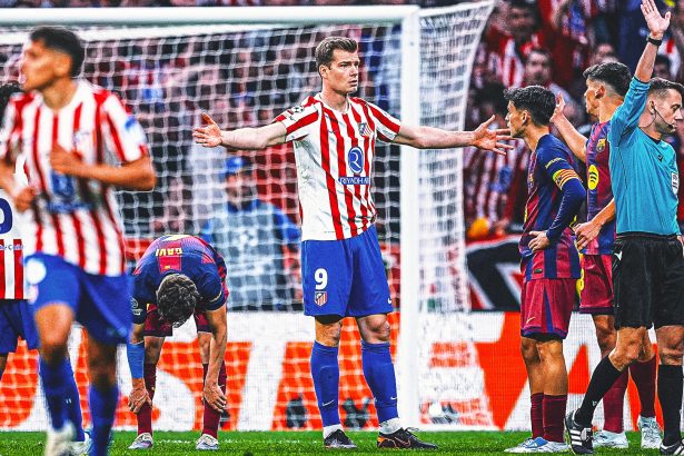 Barcelona Eyes Atlético Madrid's Sorloth As Potential Lewandowski Successor