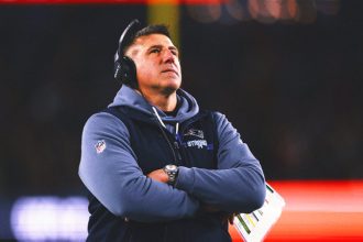 Patriots HC Mike Vrabel: Had 'Difficult Conversations' Over NFL Reporter Photos