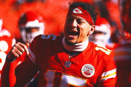 Chiefs GM Gives Patrick Mahomes Rehab Update: 'He’s Way Ahead of Schedule'