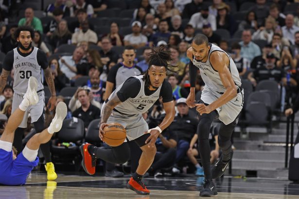 Dabble Promo Code FOX: Get a $10 No Deposit Bonus When You Join Ahead of Spurs vs. Thunder