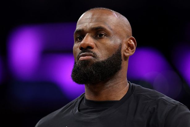 2026 NBA Finals Odds: 76ers Rise After LeBron James' Shocking Arrival