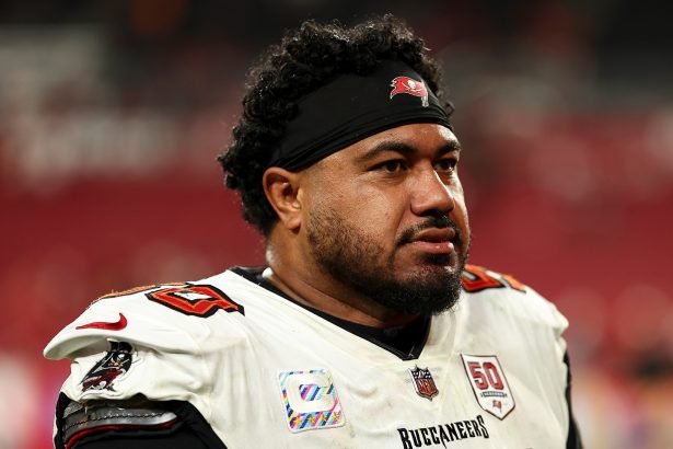 Buccaneers DT Vita Vea Requests Trade Following Stalled Extension Talks
