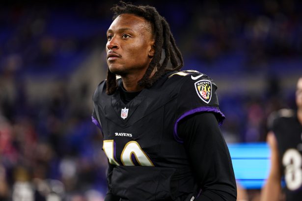 Mike Vrabel: DeAndre Hopkins Considering Joining Patriots' Coaching Staff