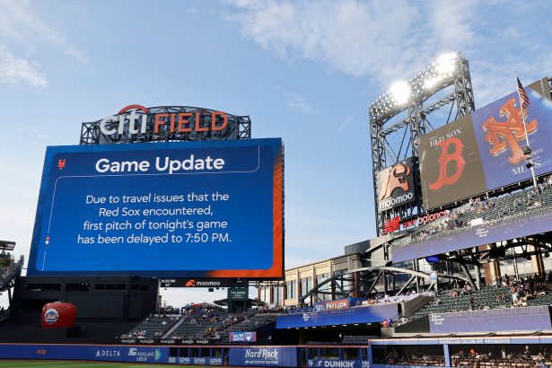 Red Sox Arrive 2 Hours Before Scheduled Game vs. Mets After Team Plane Problems