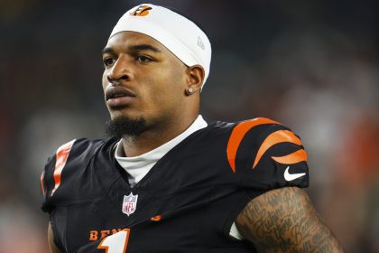Bengals Star Receiver Ja'Marr Chase Exits Practice With Apparent Knee Injury