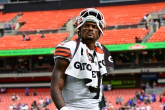 Browns' Deshaun Watson Reacts To Boos After Preseason Showing