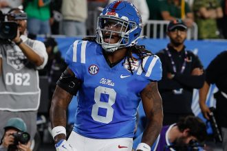 Browns Waive TE Dae’Quan Wright, Paving Way For Him To Play At LSU In Historical Move