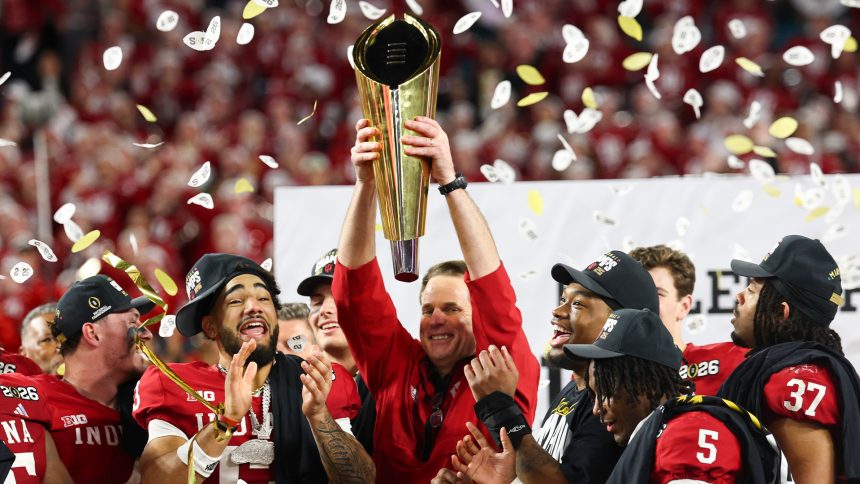 CFB Risers And Fallers: Last Season's Top 25 vs. Preseason 138 Rankings