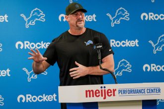 Dan Campbell: No Timeline For The Return Of Injured Lions OL Cade Mays
