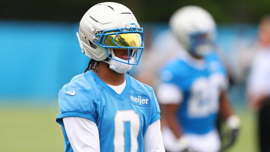 Jahmyr Gibbs Returns To Practice Field For First Time At Lions Training Camp