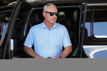 MLB Proposes Weeks-Long Free Agent Signing Window, Lowering In-Season Options