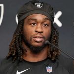 Raiders RB Ashton Jeanty Reportedly Leaves Practice Early With Right Knee Injury