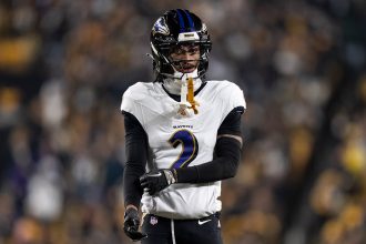 Ravens CB Nate Wiggins Carted Off Field With Leg Injury